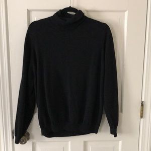 Black Brooks Brothers turtleneck